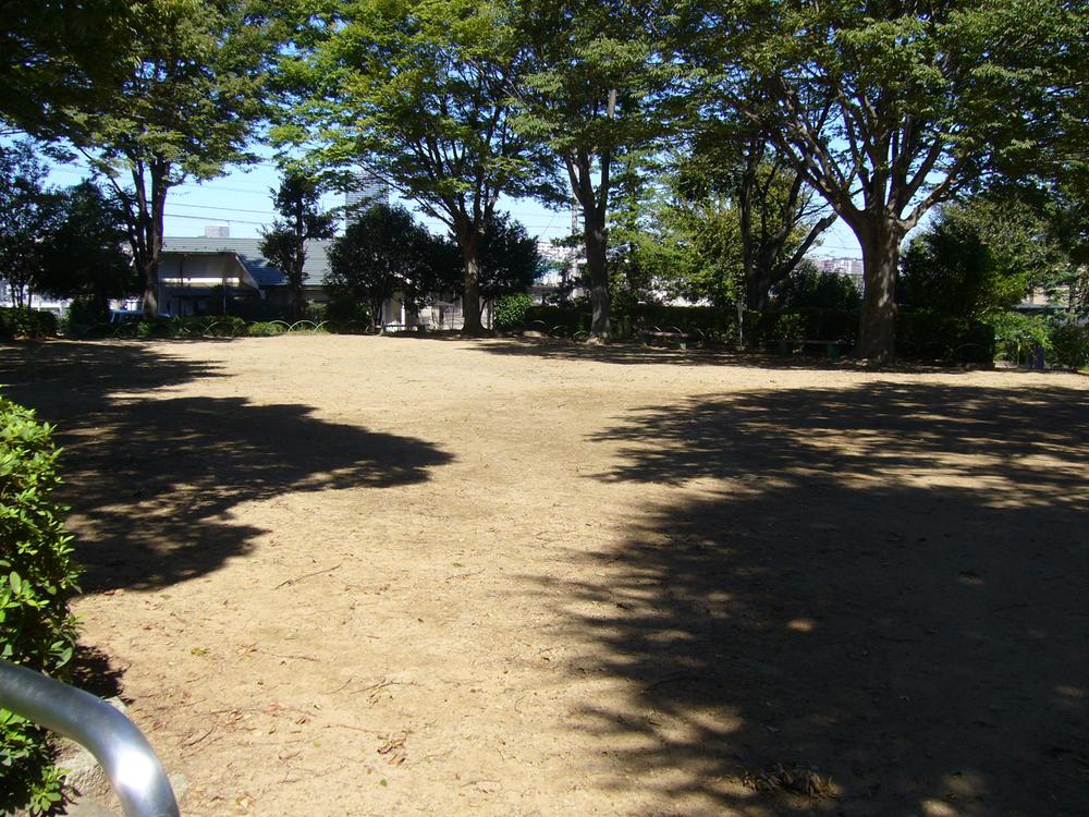 park. Uchikoshi Nakatsuchi input to green space 60m