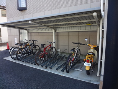 Other common areas.  ☆ Bicycle-parking space! It is with the roof!  ☆