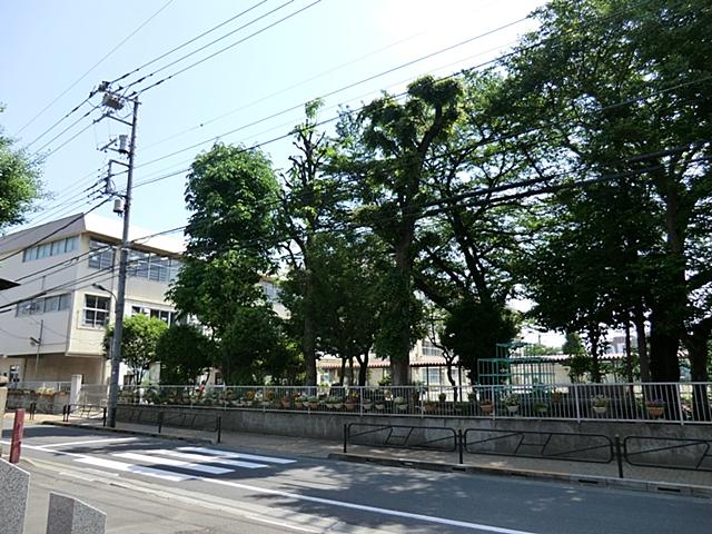 Primary school. 643m to Hachioji Municipal first elementary school