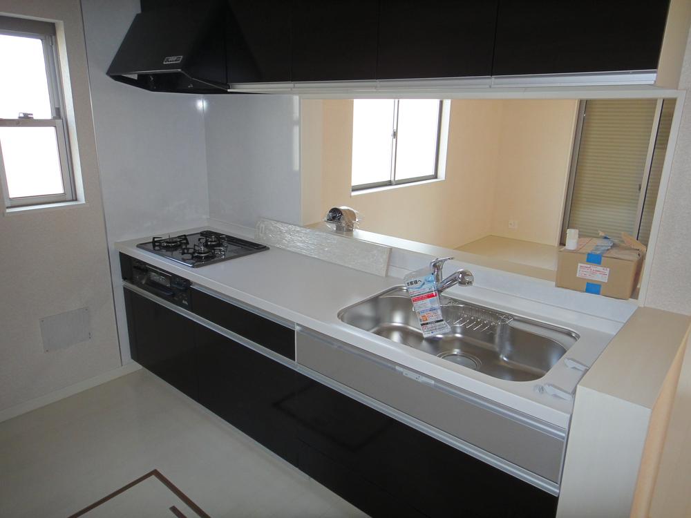 Same specifications photo (kitchen)
