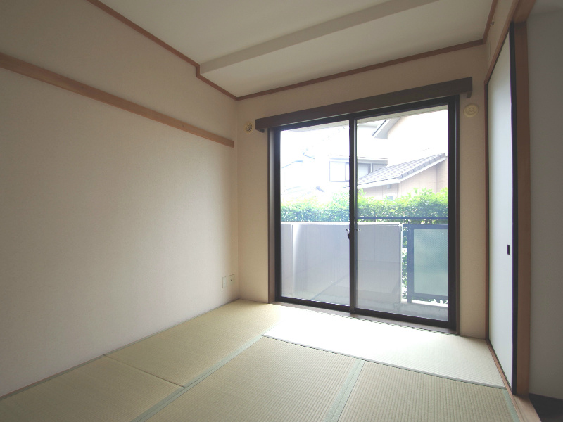 Other room space. South Japanese-style room 6 quires