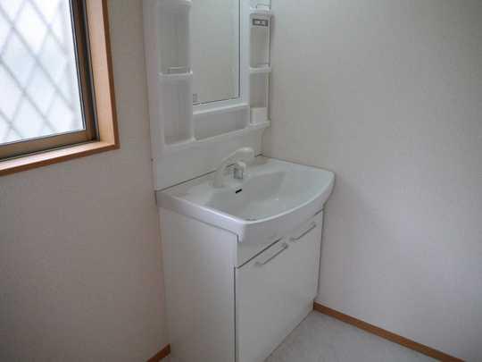 Wash basin, toilet