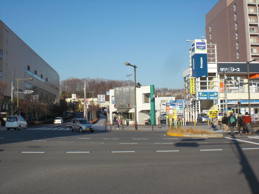 Police station ・ Police box. Station intersection of alternating. 