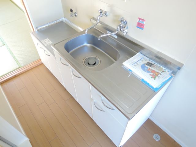 Kitchen. Please enjoy the dishes ☆