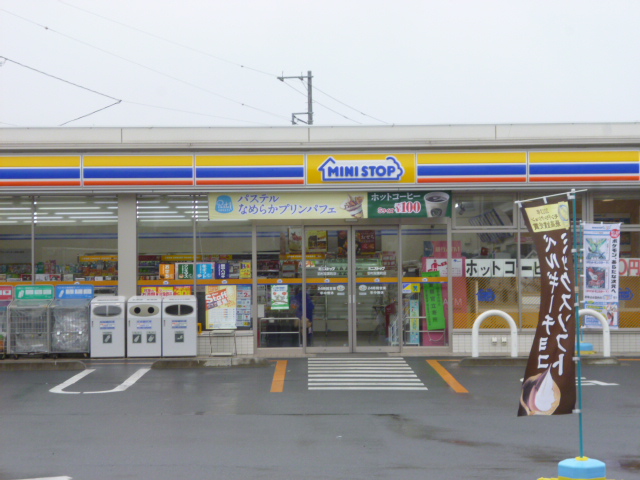 Convenience store. MINISTOP Hamura Futaba Town store (convenience store) to 135m