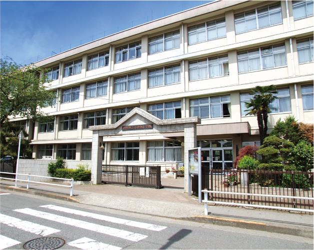 Primary school. Hamura Municipal Ozakudai to elementary school 656m