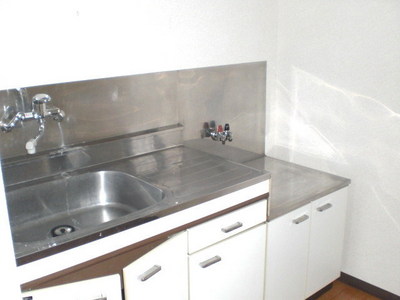 Kitchen. Two-burner gas stove installation Allowed