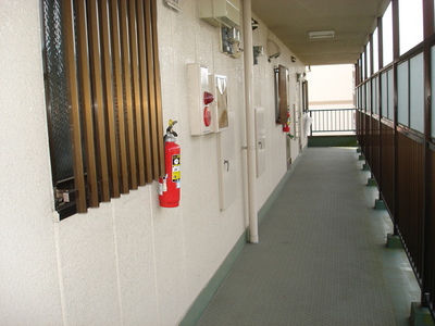 Other common areas. aisle