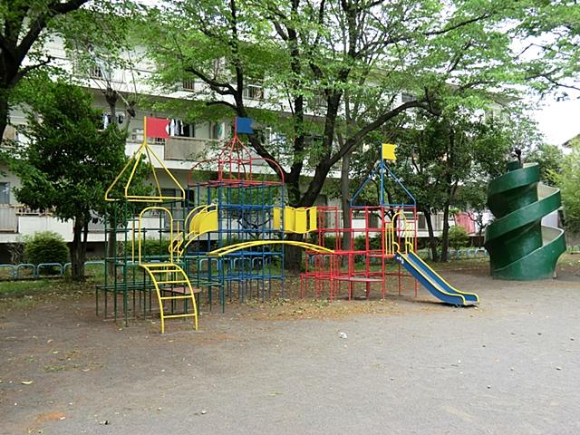 park. 353m until Shinmei children's park