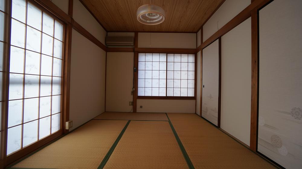 Other introspection. Japanese style room