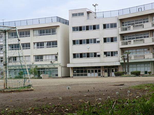 Junior high school. 300m to the West Junior High School