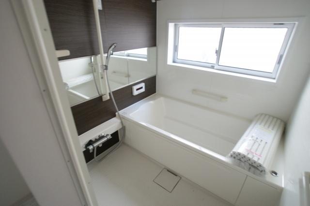 Same specifications photos (Other introspection). Same site specification construction cases bathroom