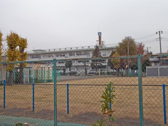 Primary school. Higashikurume 800m stand up to the sixth elementary school