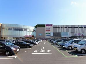  [About 4 minutes by car! !  Holiday to "Higashi Kurume ion Mall"] Large shopping mall opened in April. Food, fashion, About 4 minutes (car restaurants and specialty shops are substantial ・ About 2.2km)