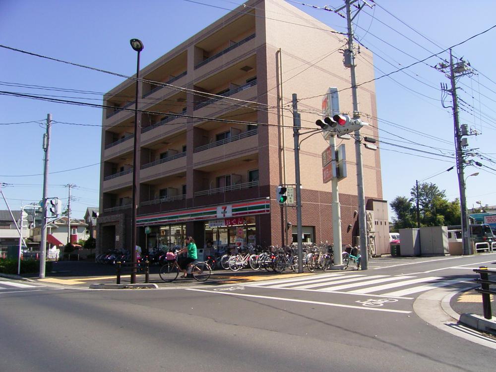 Convenience store. 587m to Seven-Eleven Niiza Shinbori 3-chome