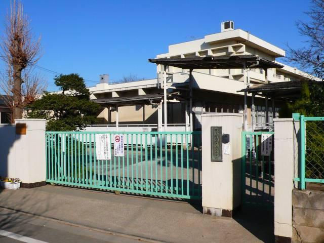 Primary school. Higashikurume 560m to stand Oyama Elementary School
