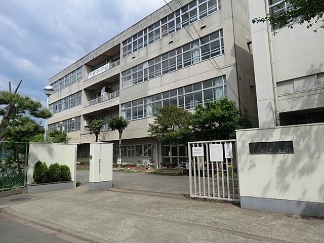 Junior high school. Higashi Kurume Municipal Shimozato until junior high school 1310m