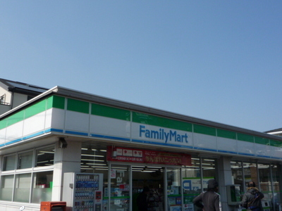 Convenience store. FamilyMart Higashikurume Maezawa store up (convenience store) 242m
