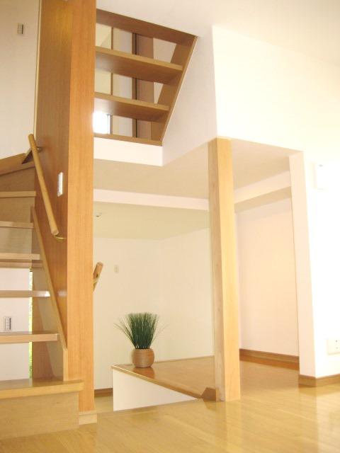 Non-living room. Impressive space stairs becomes the accent