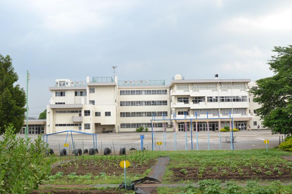 Primary school. Shimpo to elementary school 100m