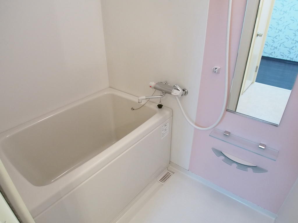 Bath. Living