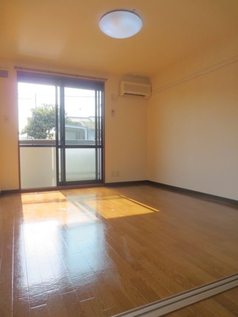 Living and room