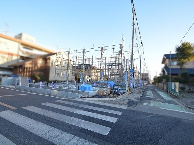 Local photos, including front road. Higashi Kurume City center-cho 6-chome, contact road situation 13 / 12 / 22 shooting