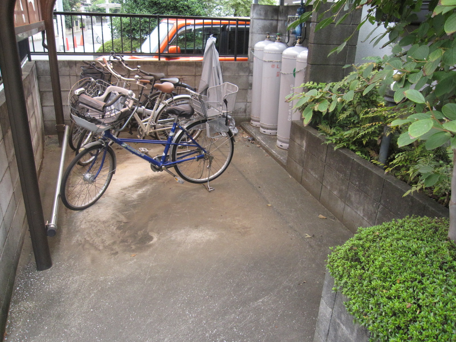 Other common areas. Bicycle-parking space