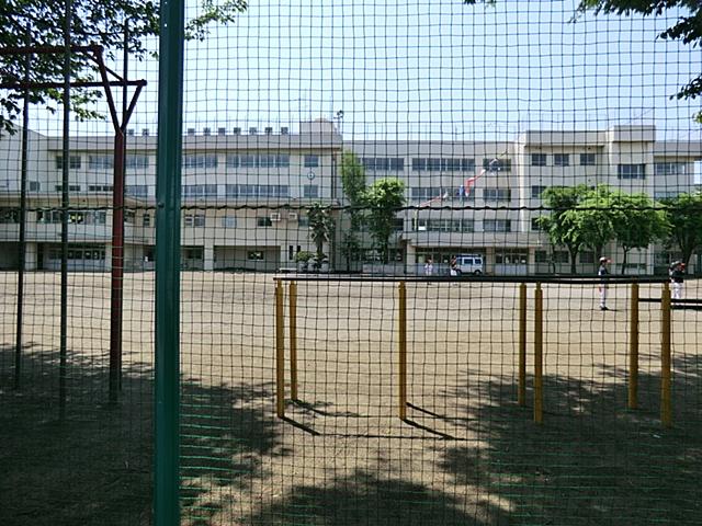Primary school. Minamicho until elementary school 680m