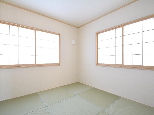Non-living room. Higashi Kurume City center-cho 6-chomeese-style room Building 2
