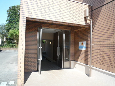 Other. 5m to Entrance (Other)