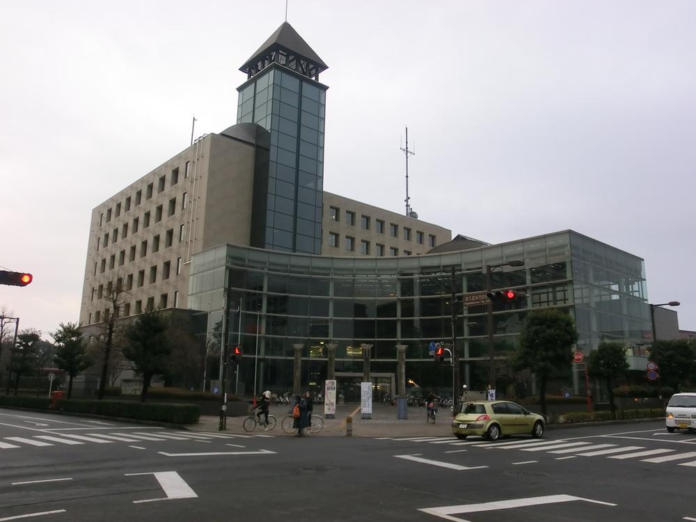 Government office. Higashi Kurume 757m to City Hall