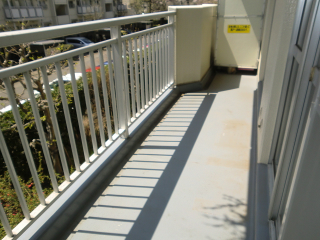 Balcony. It is also spacious balcony !!