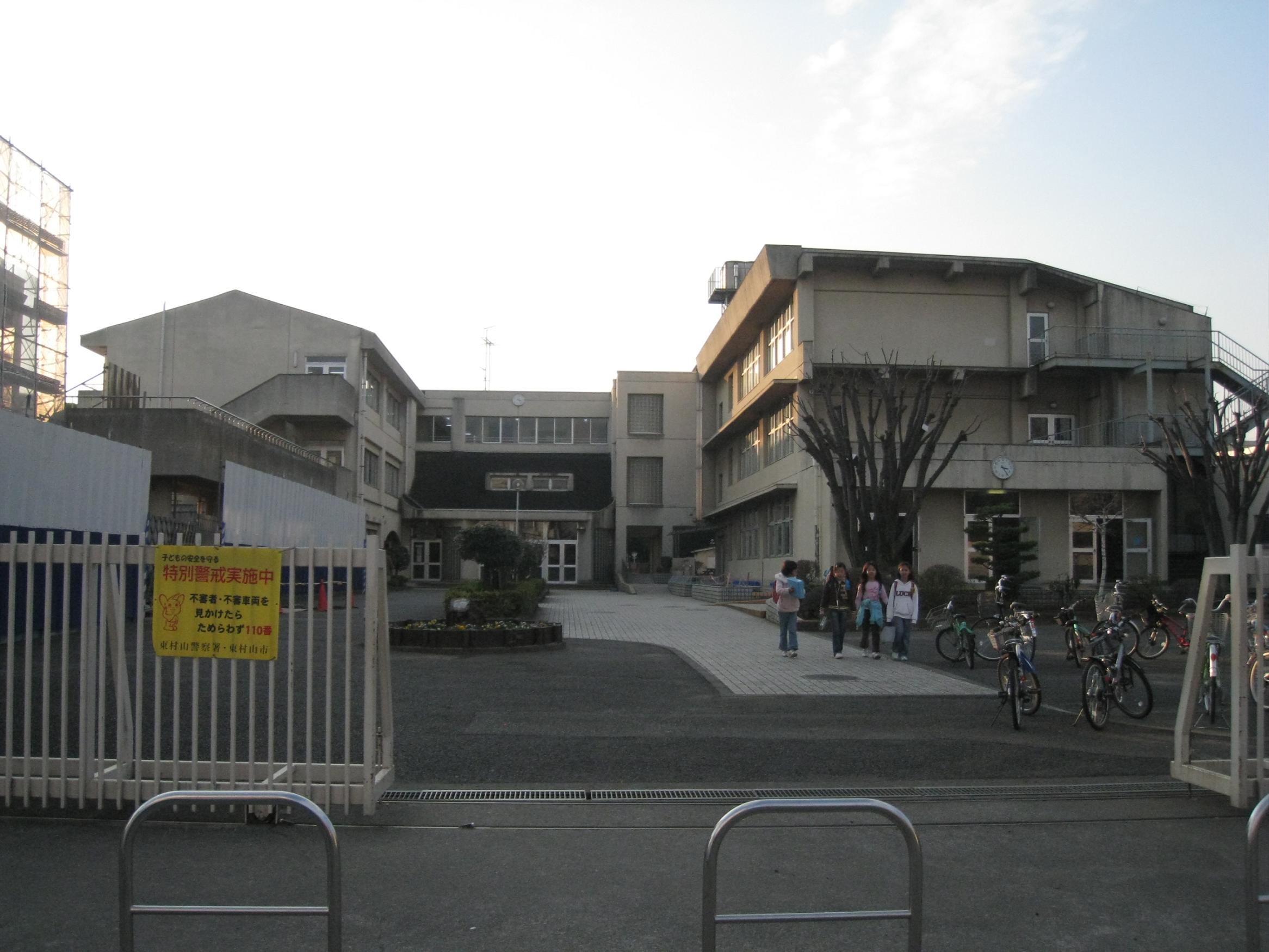 Primary school. 264m to Higashimurayama stand Minamidai elementary school (elementary school)