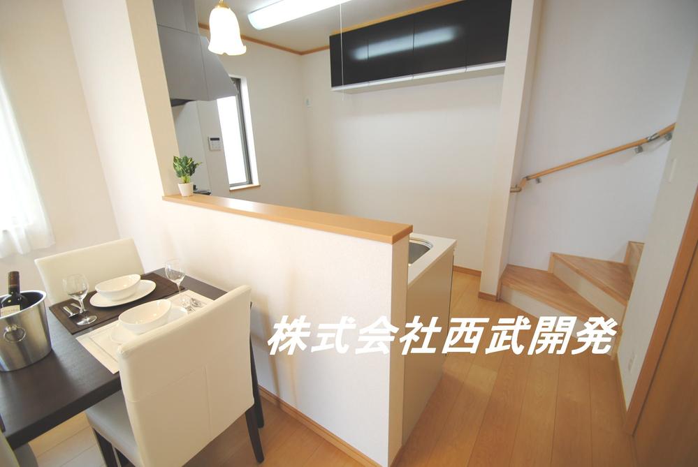 Same specifications photo (kitchen). B Building same specification kitchen (panel color, etc. may vary)