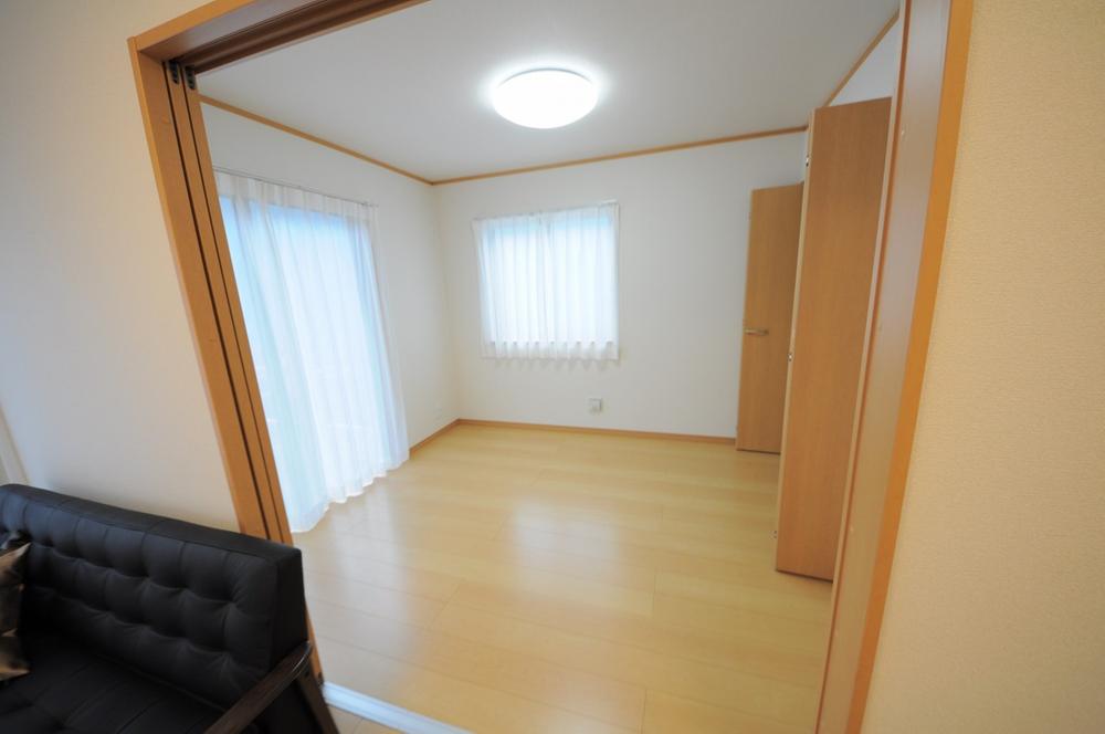 Non-living room. Indoor (September 2013) Shooting