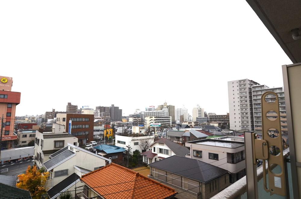 View photos from the dwelling unit. View from the site (December 2013) Shooting