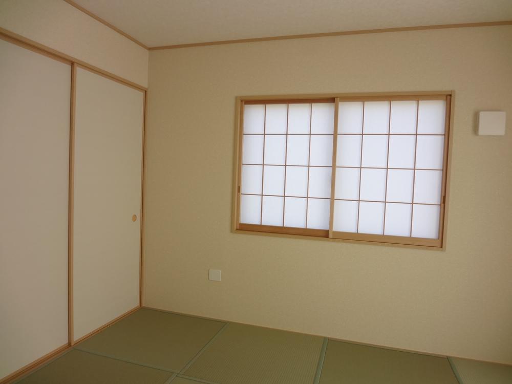 Non-living room. Indoor (11 May 2013) Shooting