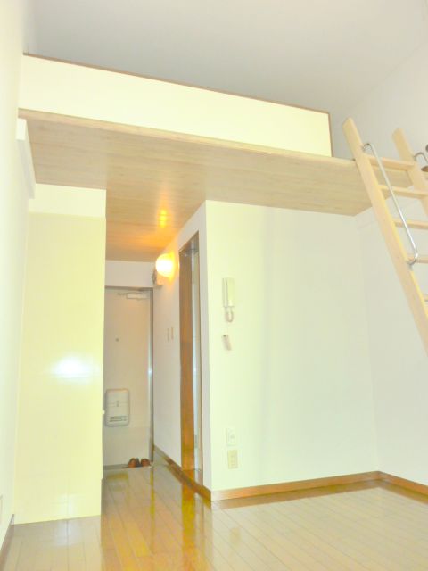 Living and room. It is with a loft