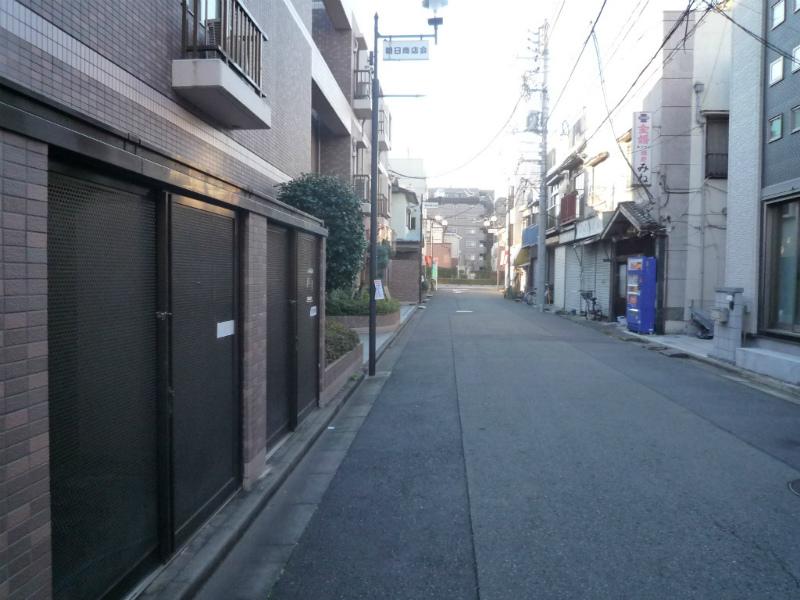 Other local. Frontal road