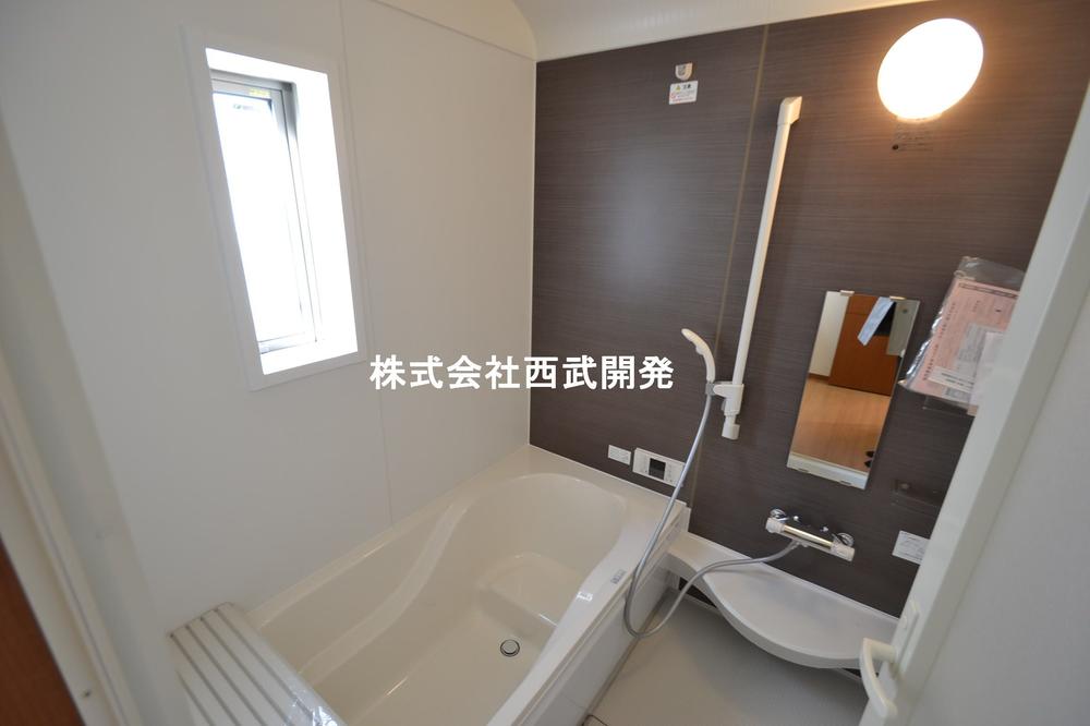 Same specifications photo (bathroom). (1 Building) same specification Panel color, etc. might be different. 