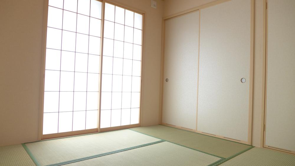 Non-living room. The company construction cases