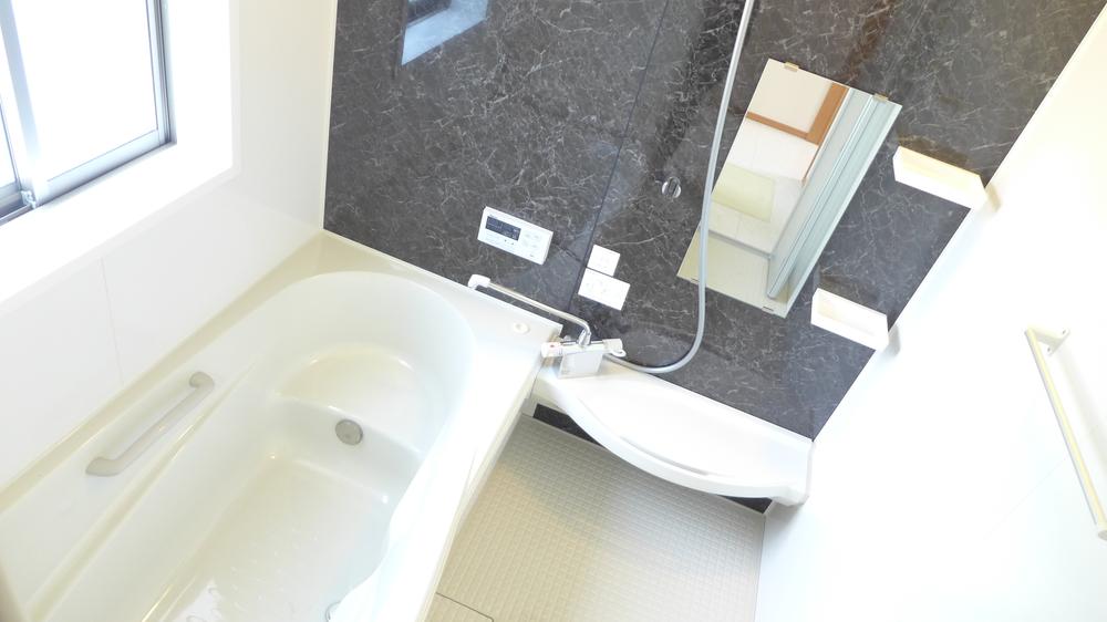 Bathroom. The company construction cases