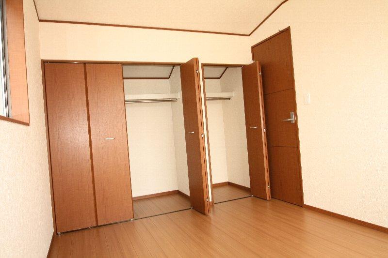 Rendering (introspection). (Building 2) Rendering