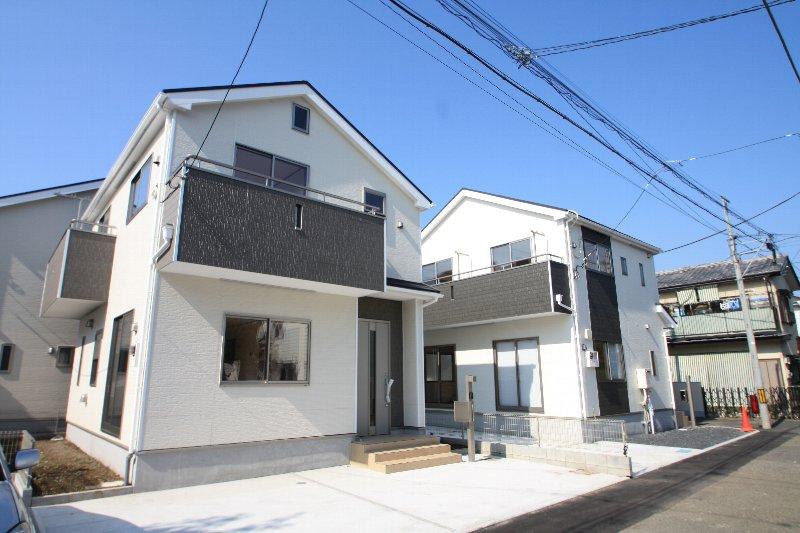 Local appearance photo. Local (10 May 2013) Shooting