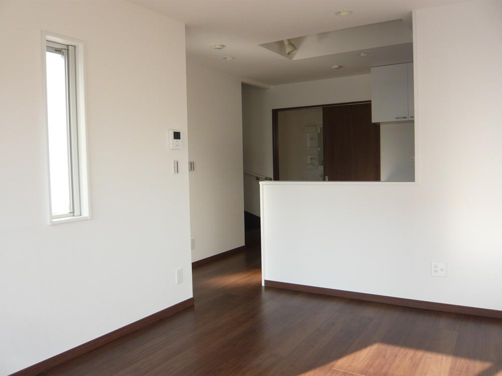 Living. Local (11 May 2013) Shooting