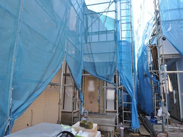 Local appearance photo. Higashimurayama Kumegawa-cho 4-chome C Building (photo far left) Under construction