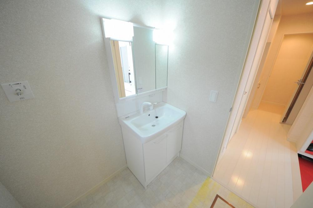 Same specifications photos (Other introspection). Same specifications