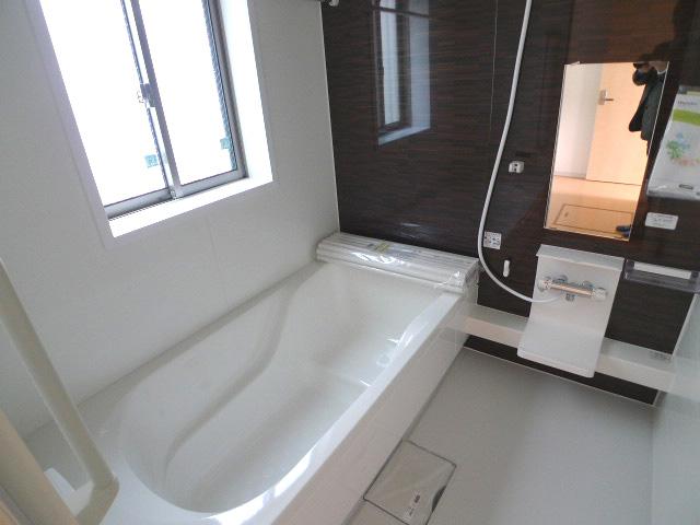 Bathroom. Bathroom (8 Building)