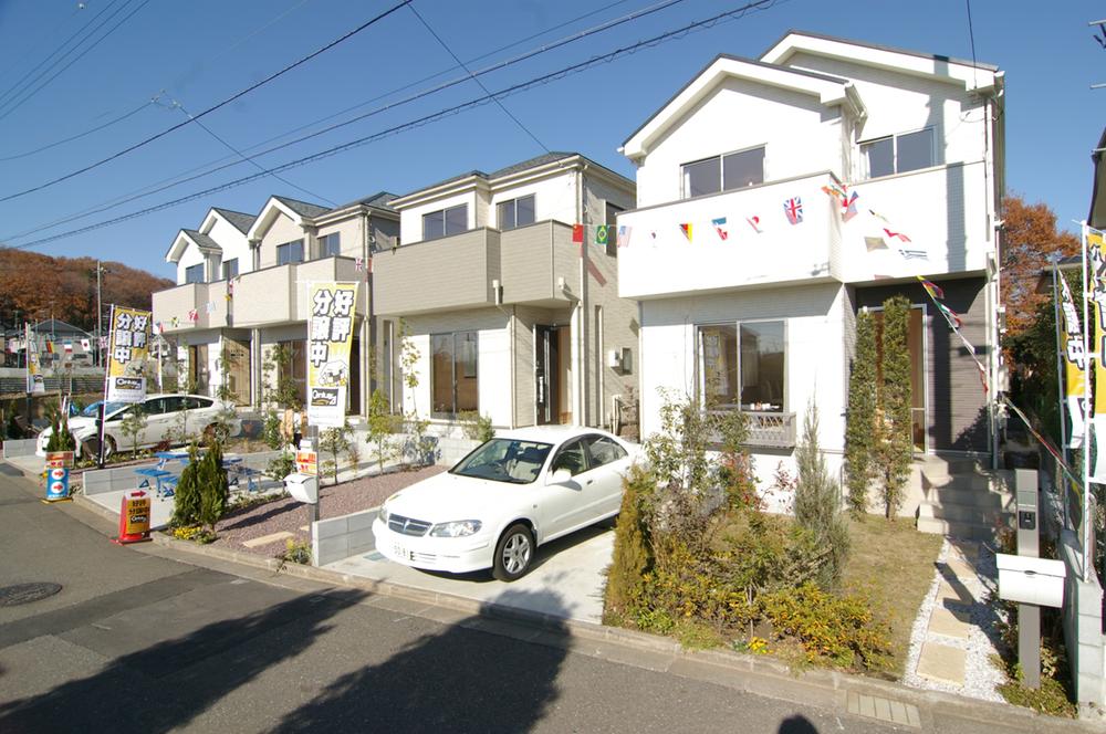 Local appearance photo. Local (12 May 2013) Shooting